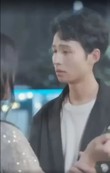 《云雨之欢》：让人脸红心跳的禁忌之恋，这部小小姐的青春叛逆你敢看吗？